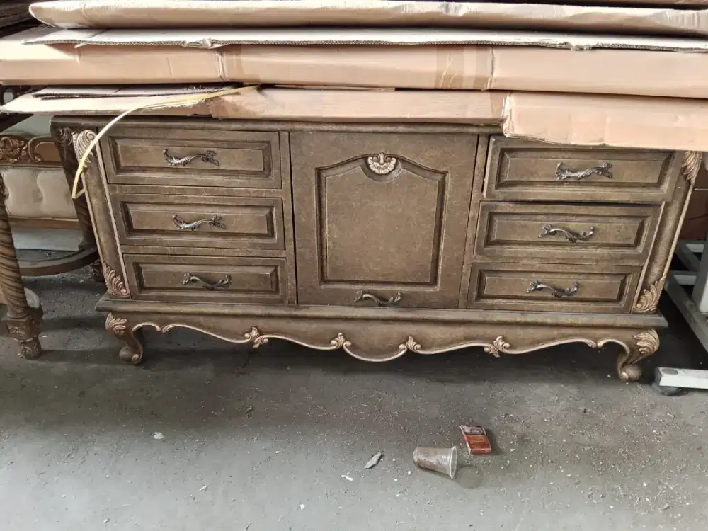 Dijual Meja Buffet Jati Model Davinci