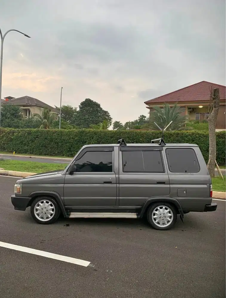 Toyota Kijang 1993 Bensin