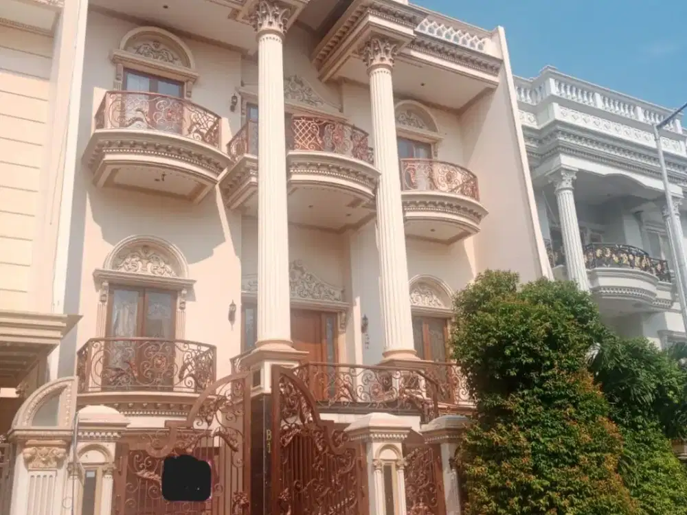 Rumah mewah tipe Classic Bukit Gading Mediterania Kelapa Gading