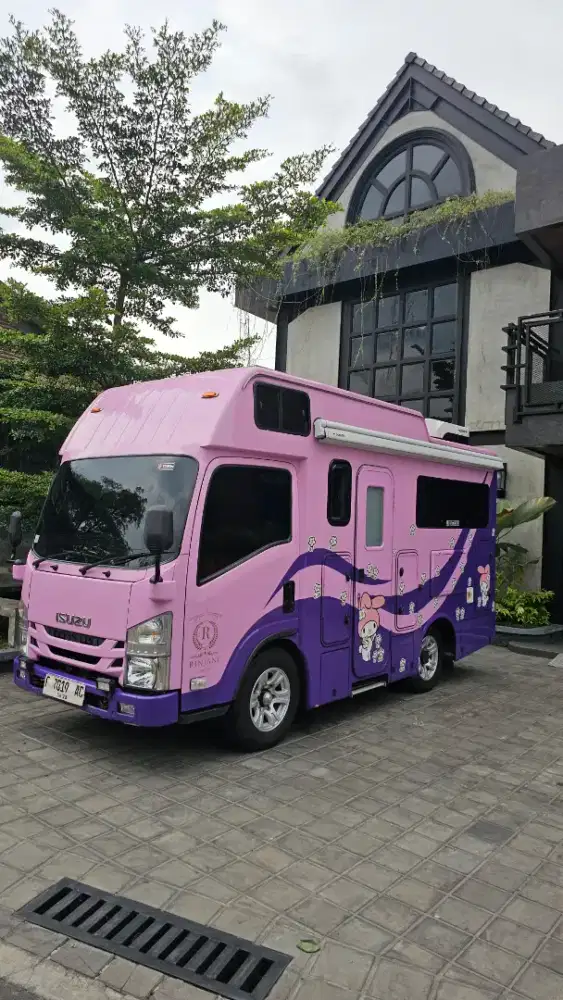 Izuzu campervan