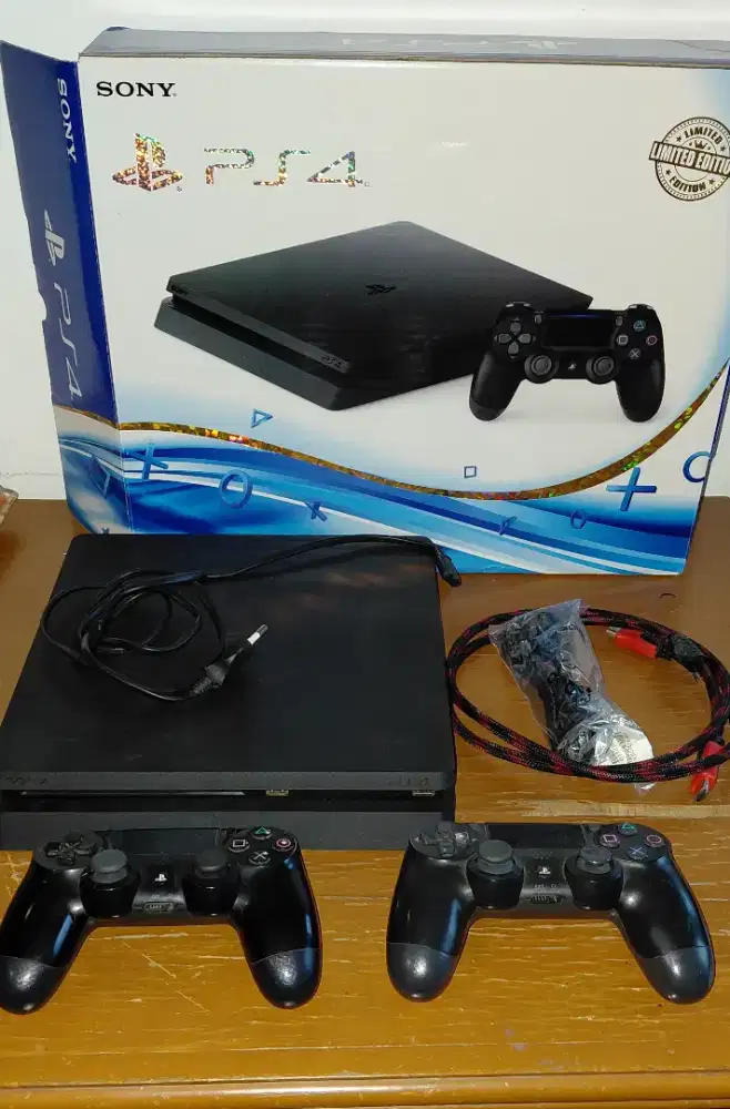 Ps4 slim 500G+2 stik om op+dus+3 kabel lengkap+bonus game fc24 & Pubg