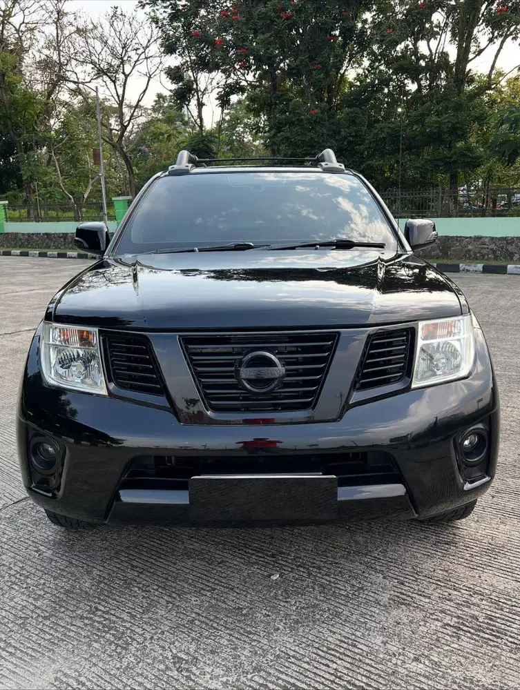 Nissan navara sport version mt 2012
