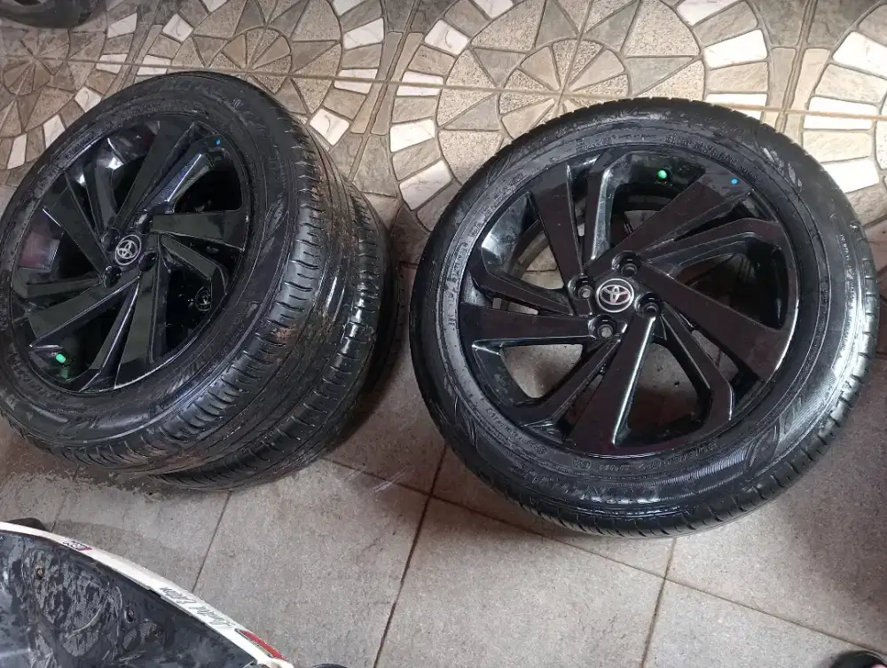 Velg dan Ban R17 raize