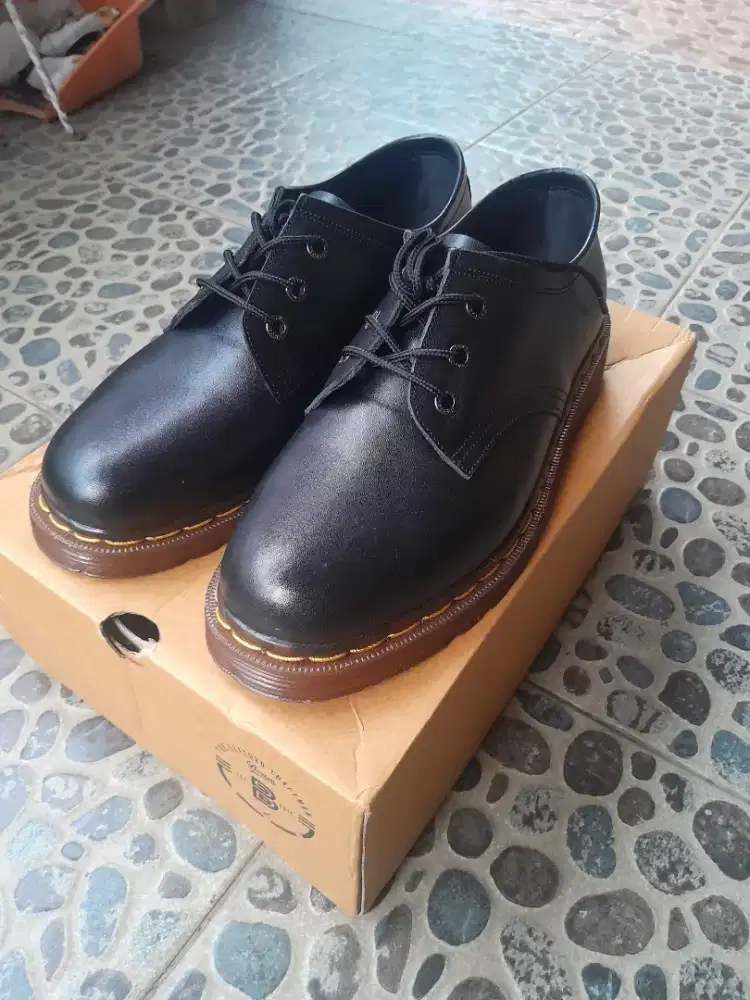 SEPATU FLAVIO BOSTON SIZE 40 NEw