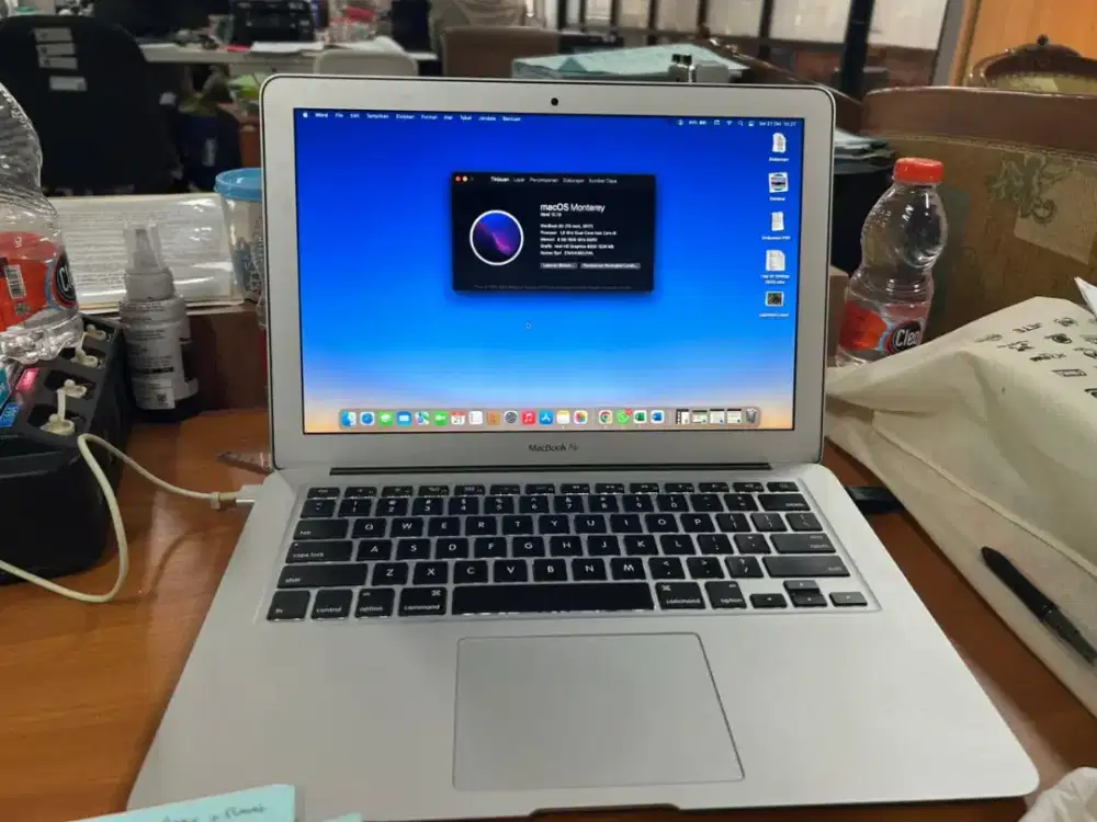 Jual Macbook air 2017 8/256gb