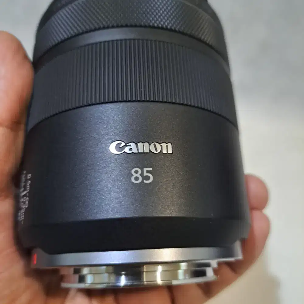 Lensa Canon RF 85mm f2 No Box