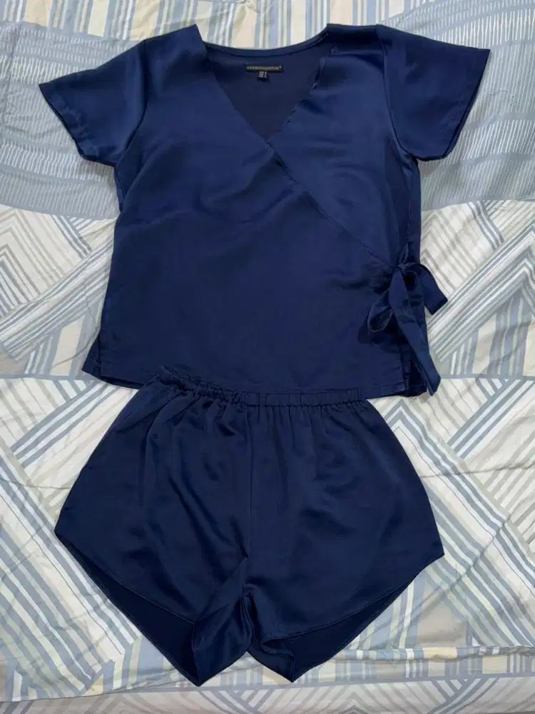 One Set Satin - LBS