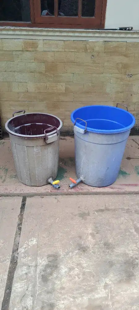 Ember budikdamber ukuran sekitar 80 liter