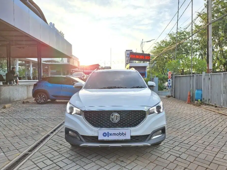 LOW DP MG HS 1.5 Ignite Bensin-AT 2022 UZY