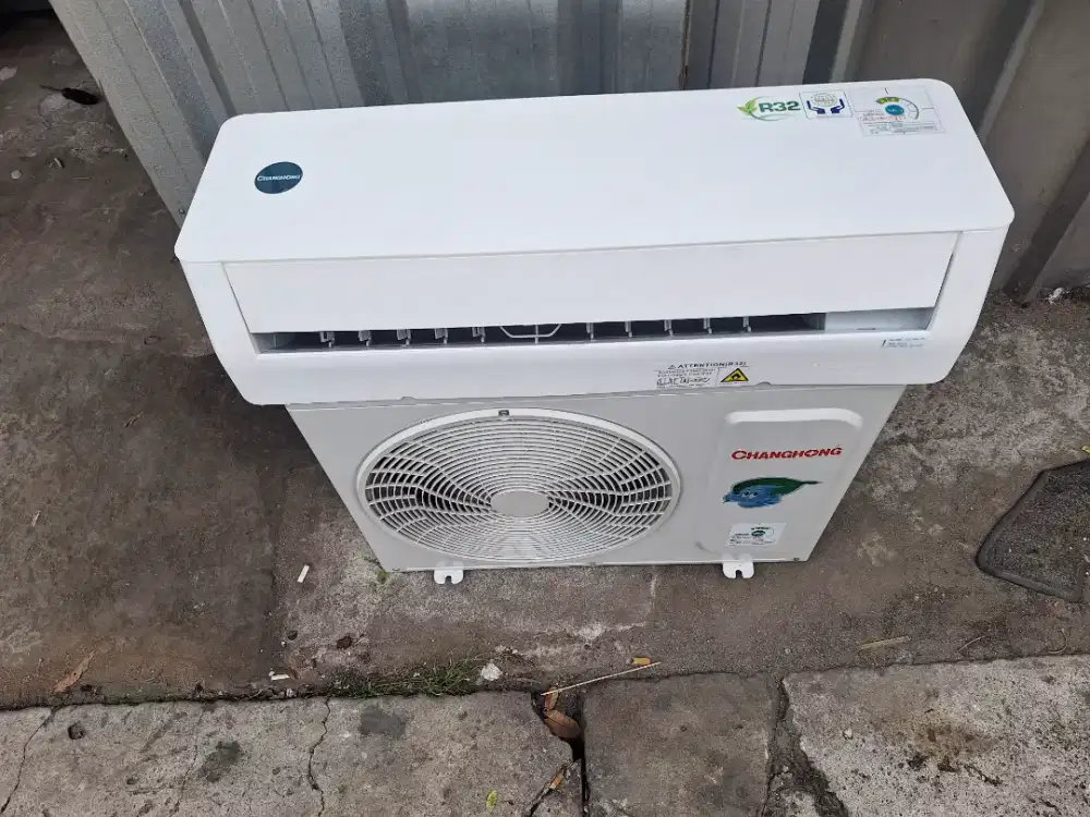 AC 1.5pk daya 1.100Watt