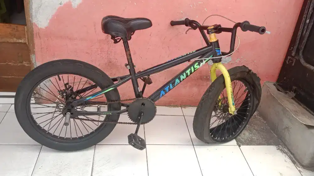 Sepeda bmx ukuran ban 20