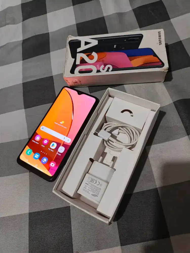 Samsung Galaxy A20s Siap Pakai & Lengkap dengan Dus Asli