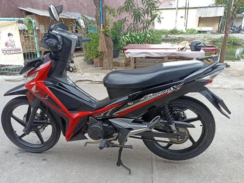 Dijual motor supra x