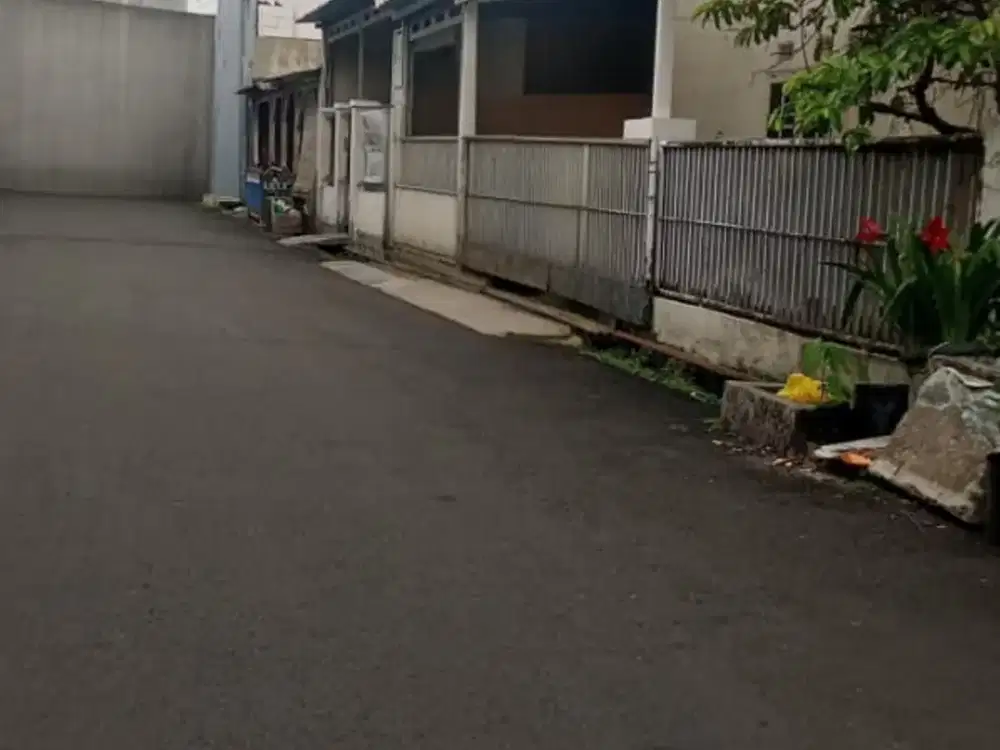 DIJUAL RUMAH MURAH DEKAT SUMARECONE GEDEBAGE RIUNG BANDUNG