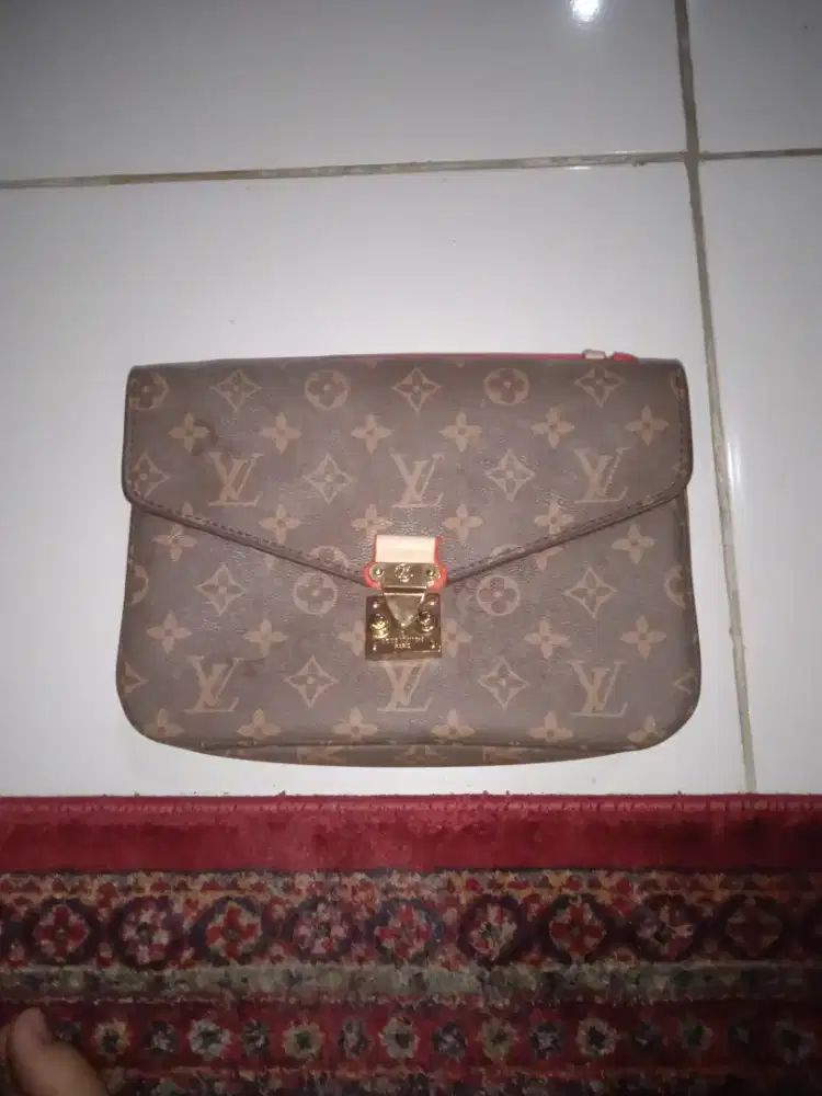 Preloved Tas 'LV/Louis Vuitton Coklat' Premium