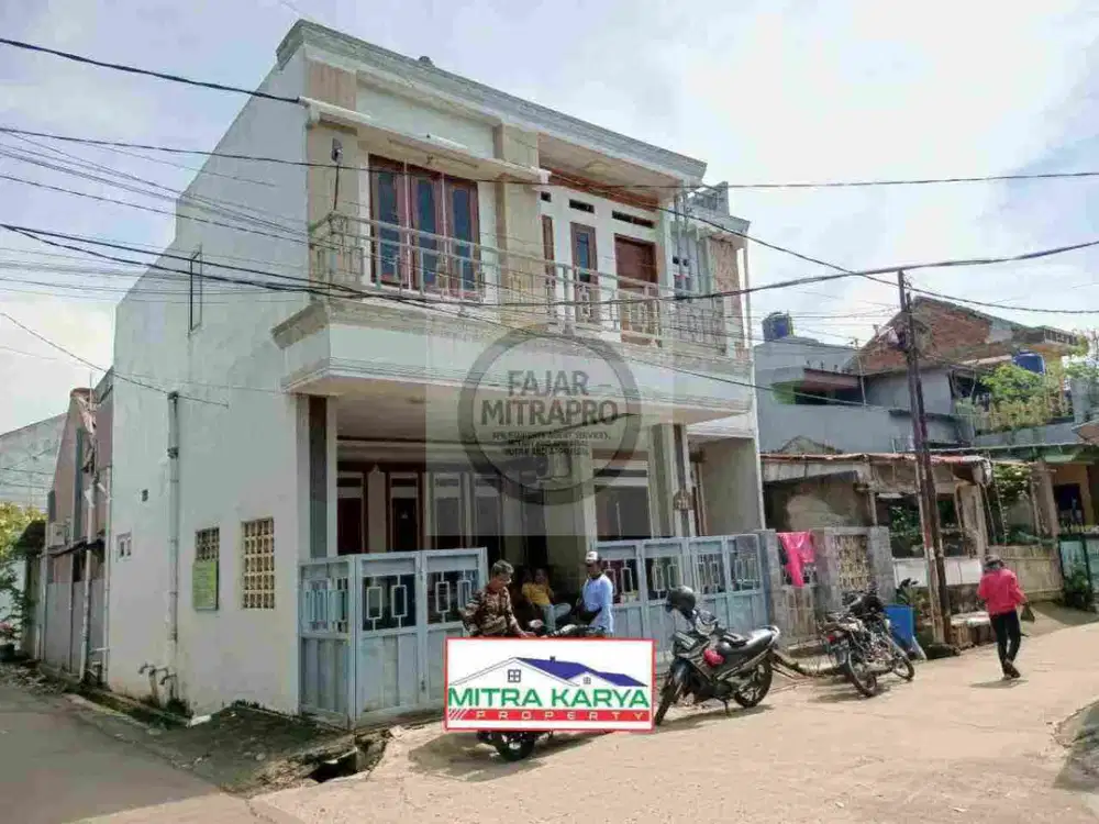 hunian 2½ lantai siap huni di Bintara Deket jakarta timur