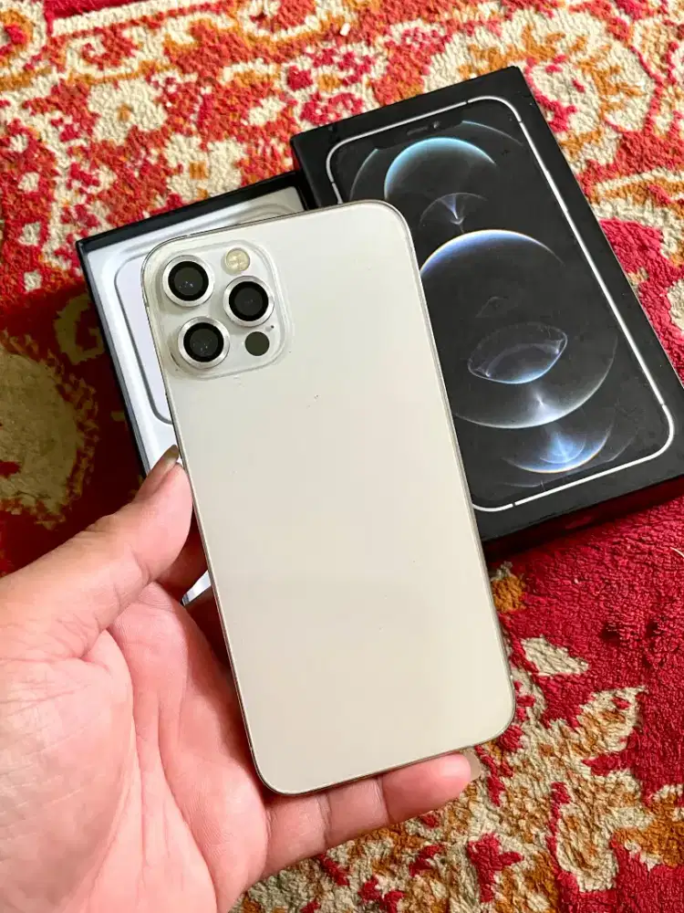 Iphone 12 pro 128gb mulus siap pakai