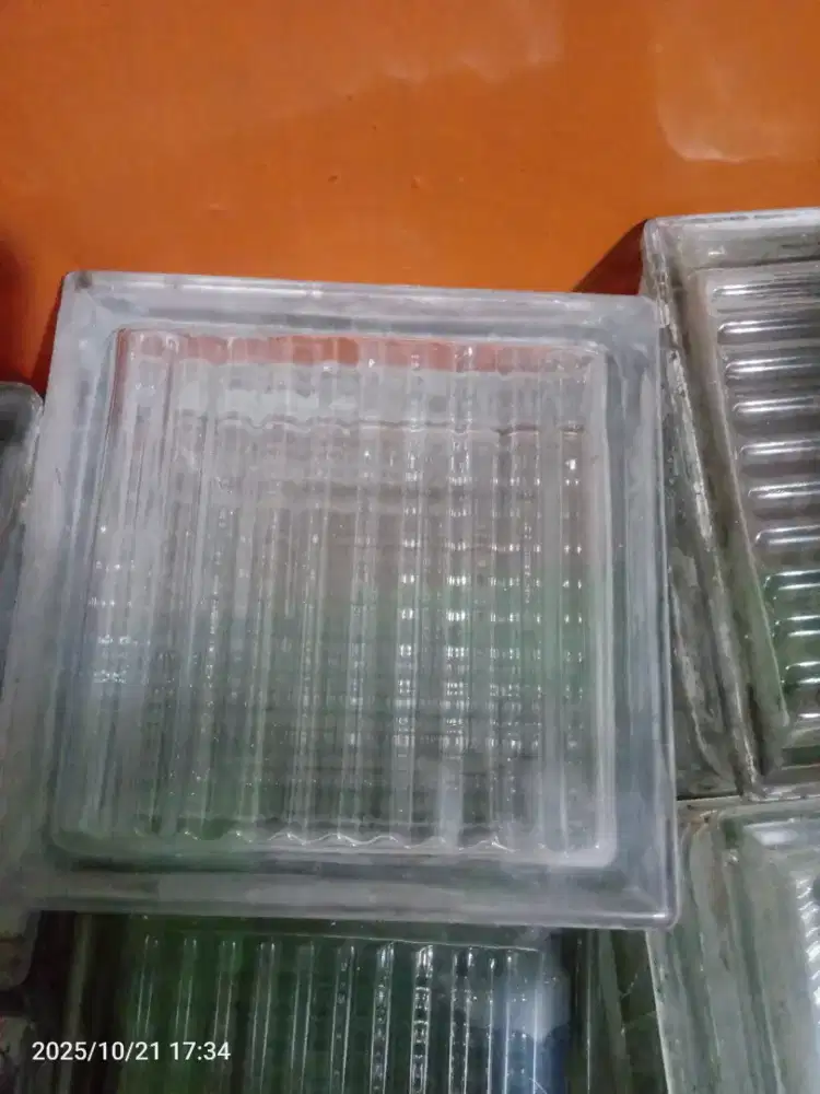 GLASS BLOCK KACA