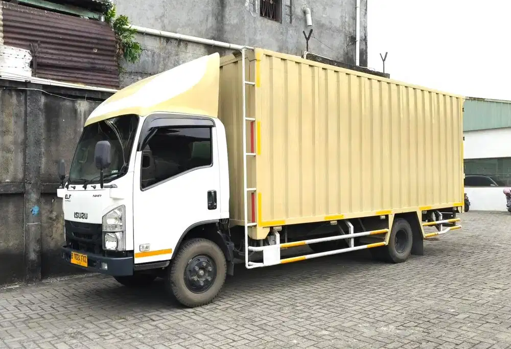 truk 6 roda long cdd isuzu elf NMR 81 L box besi 2024 bok NMR81L