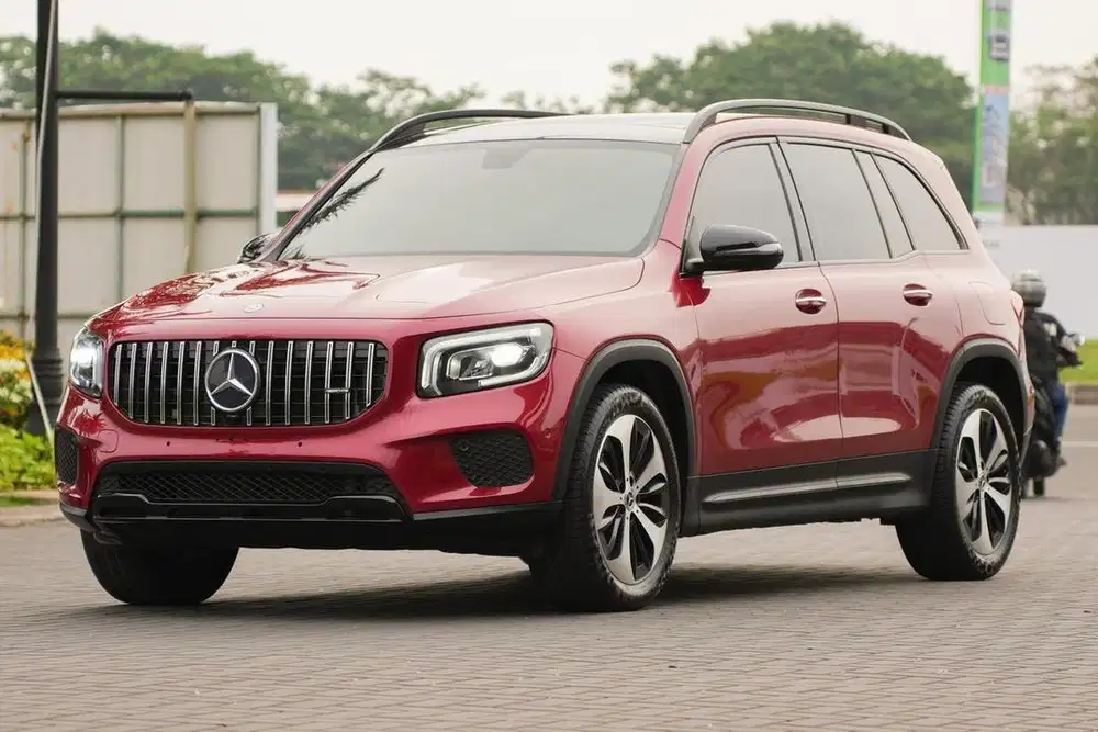 (DP 50jt) Mercedes Benz GLB200 Edition 50 2021