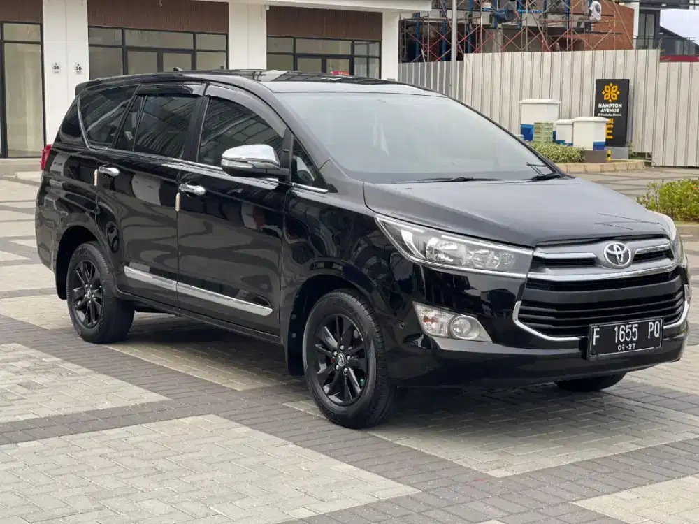 TOYOTA INNOVA V DIESEL 2017