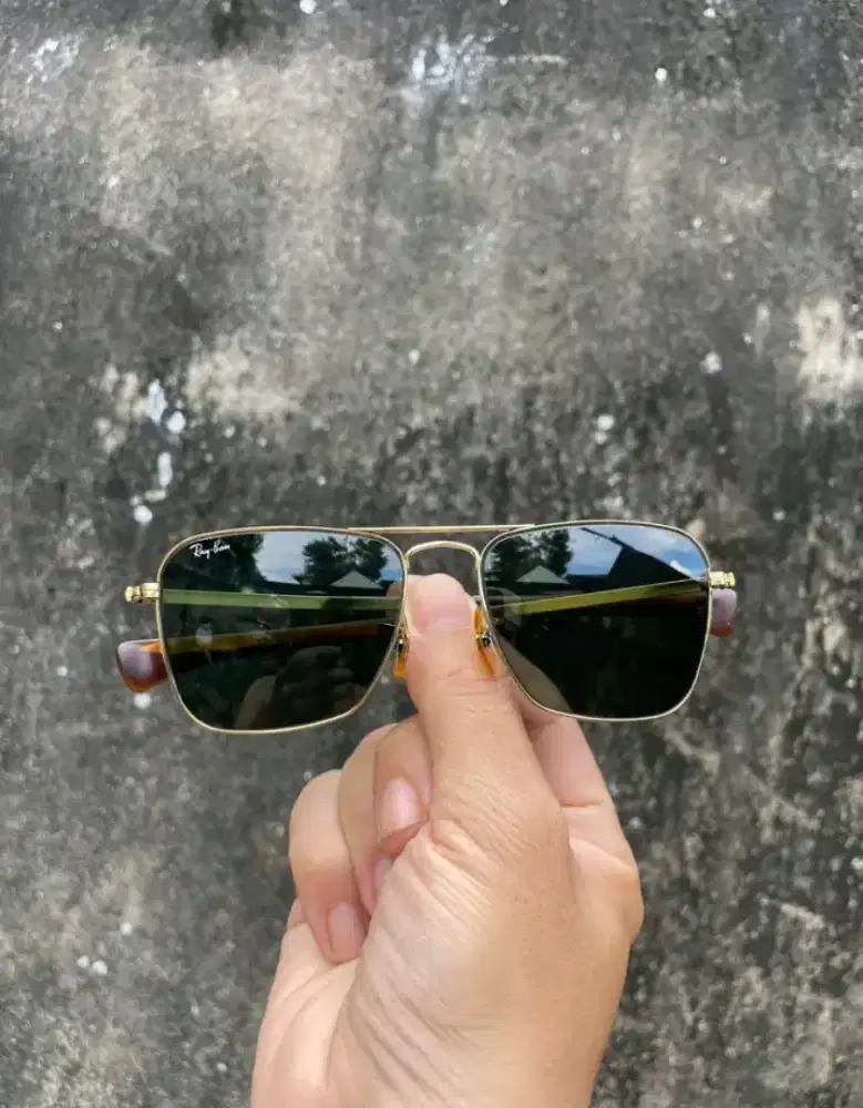 Kacamata rayban usa