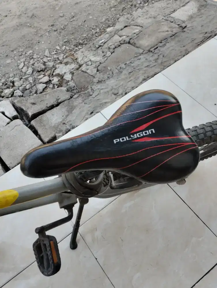 SEPEDA BMX POLYGON TRAVIS