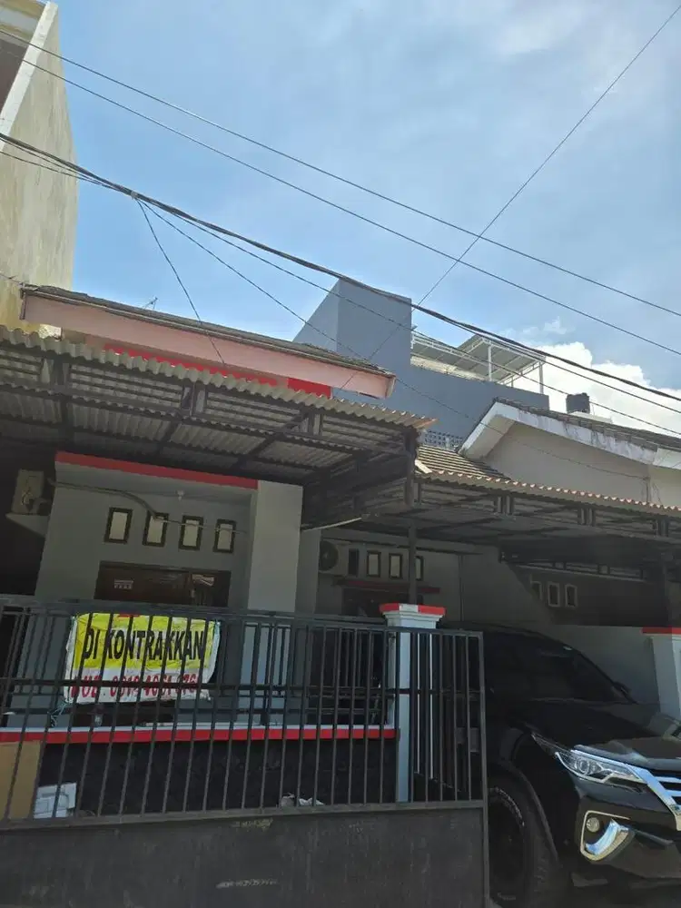 Dikontrakkan Rumah Golden hills Telkomas