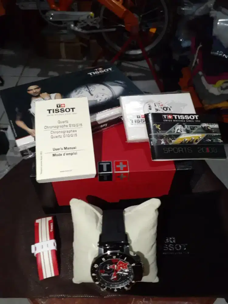 Jam tangan Tissot T-Race