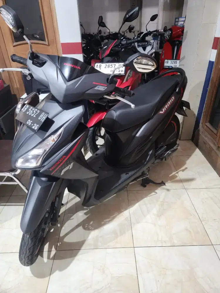 Vario 110 abu abu 2016 gbm