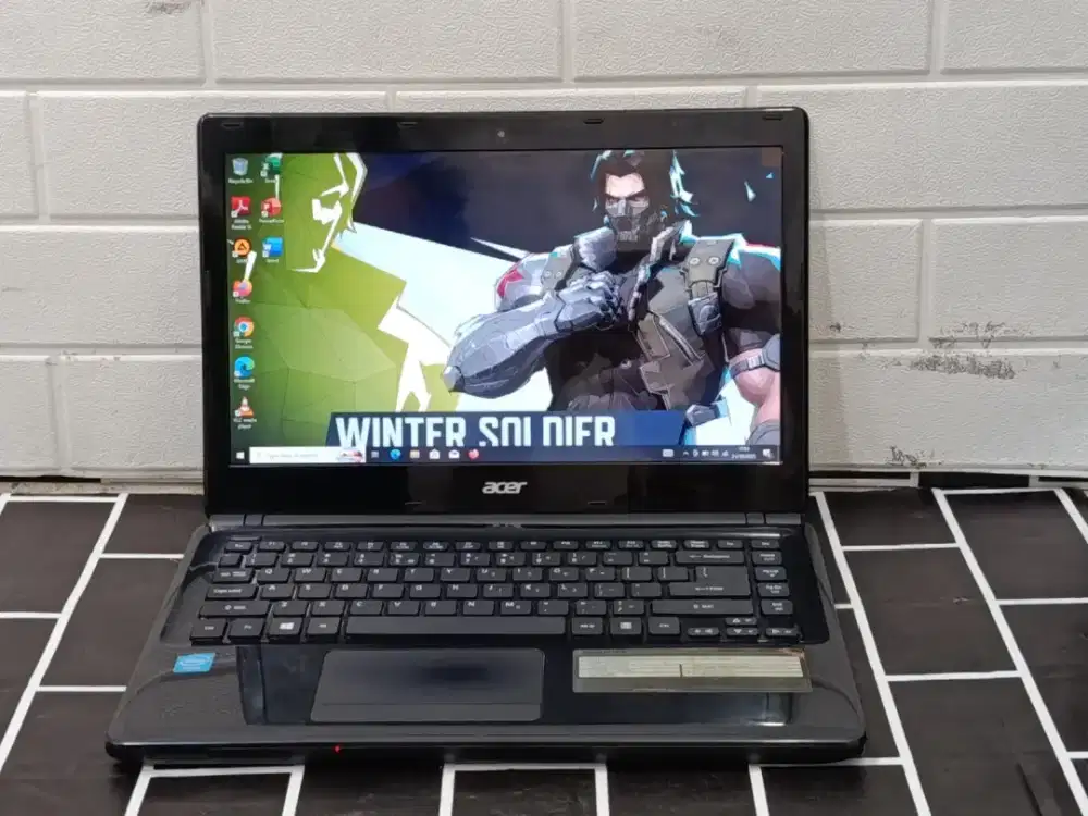 Acer Aspire E1-410 prosessor Intel celeron N2820/Ram 2 HDD 500GB