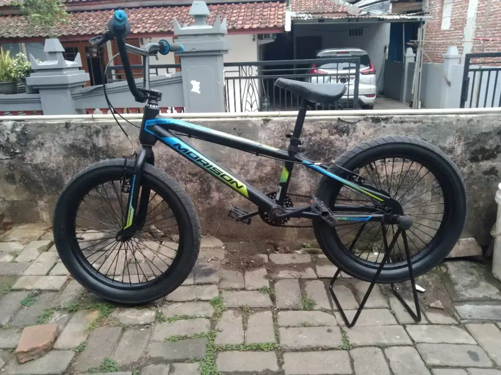 Sepeda BMX 20 inch morison ban jumbo