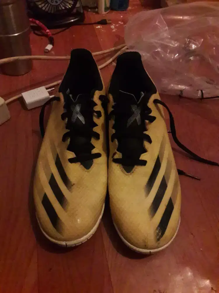 Sepatu futsal Adidas x ghosted size 43