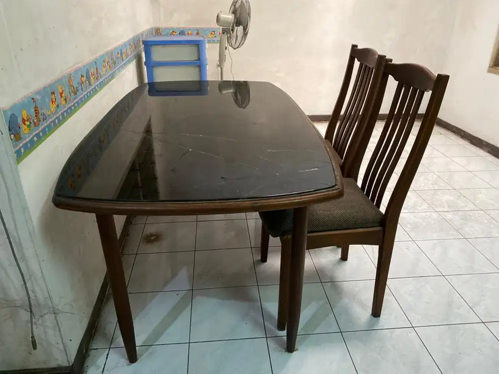 Dijual Meja Makan 6 Kursi