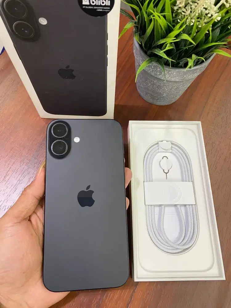 iPhone 16 plus 512GB black iBox