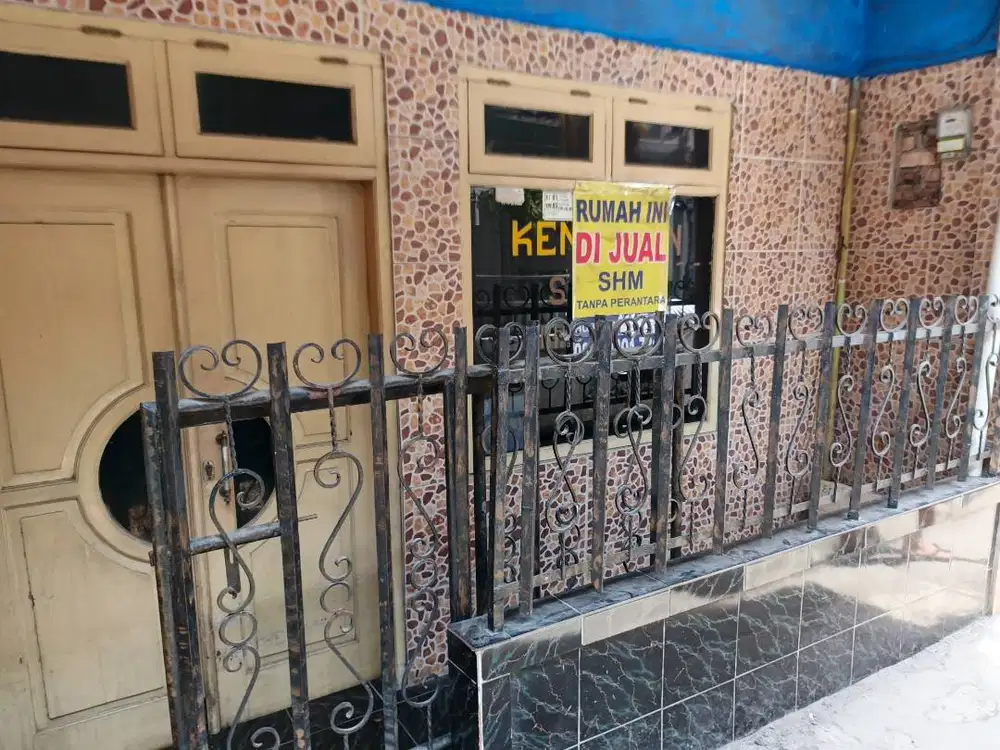 Dijual Rumah 3 Lantai, Lt 30m2 Lb 90m2 dekat Jalan Rajawali Timur
