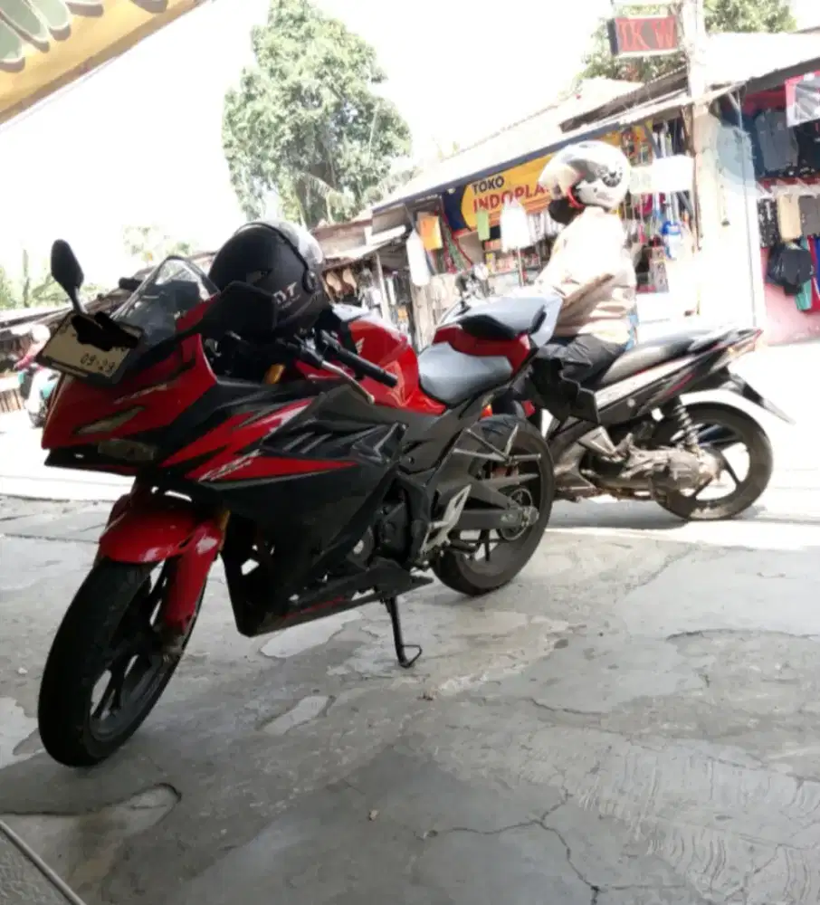Honda CBR 150  2024