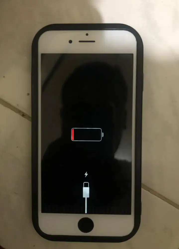 Iphone 6s 64gb stuck logo