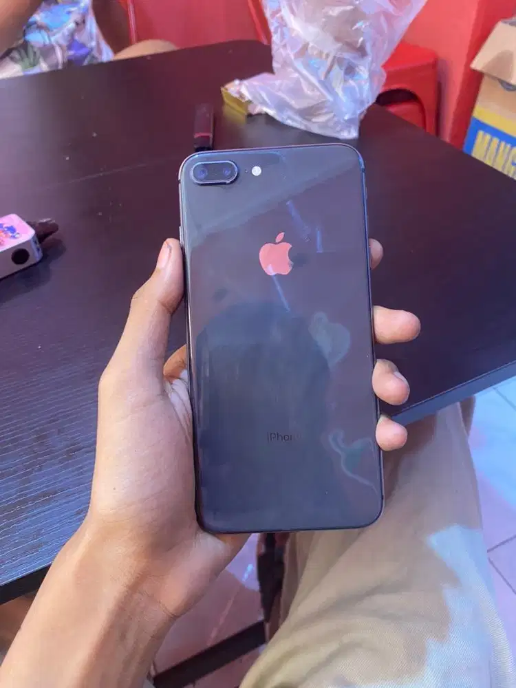 Iphone 8 plus 64gb