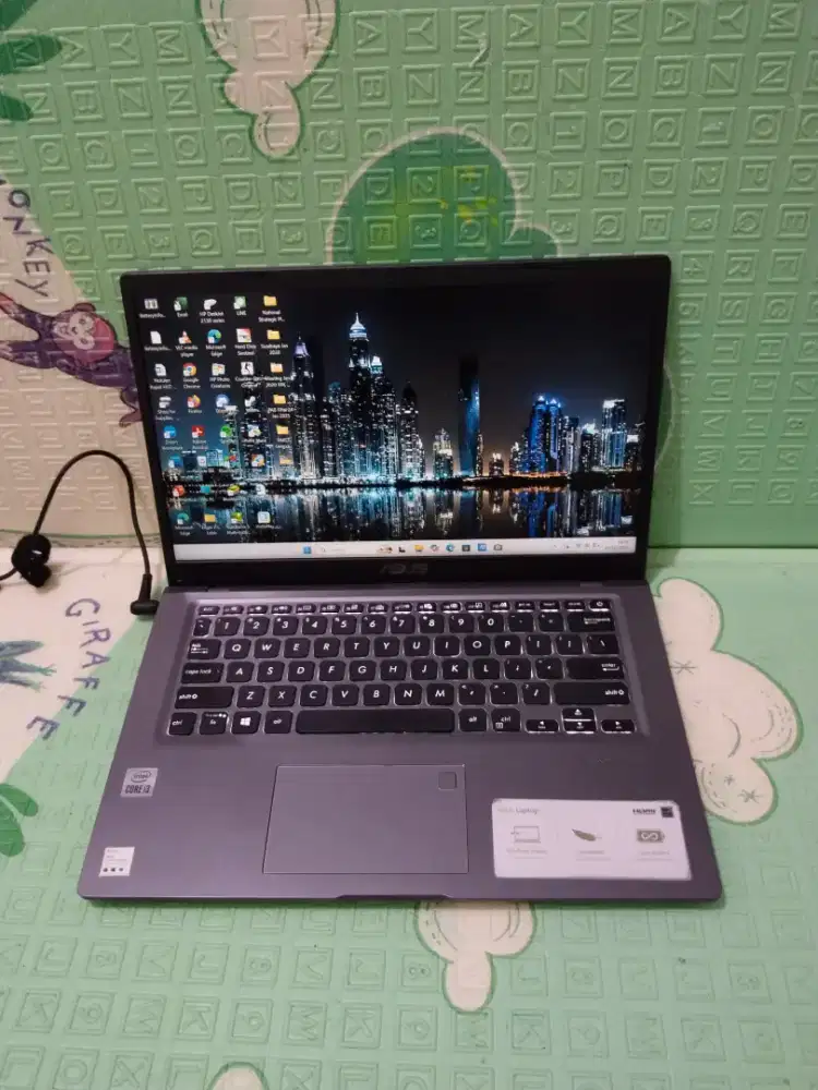 Asus VivoBook X415JAB
Keyboard Nyala Core i3 Gen 10
Ram 4 GB
SSD 512GB