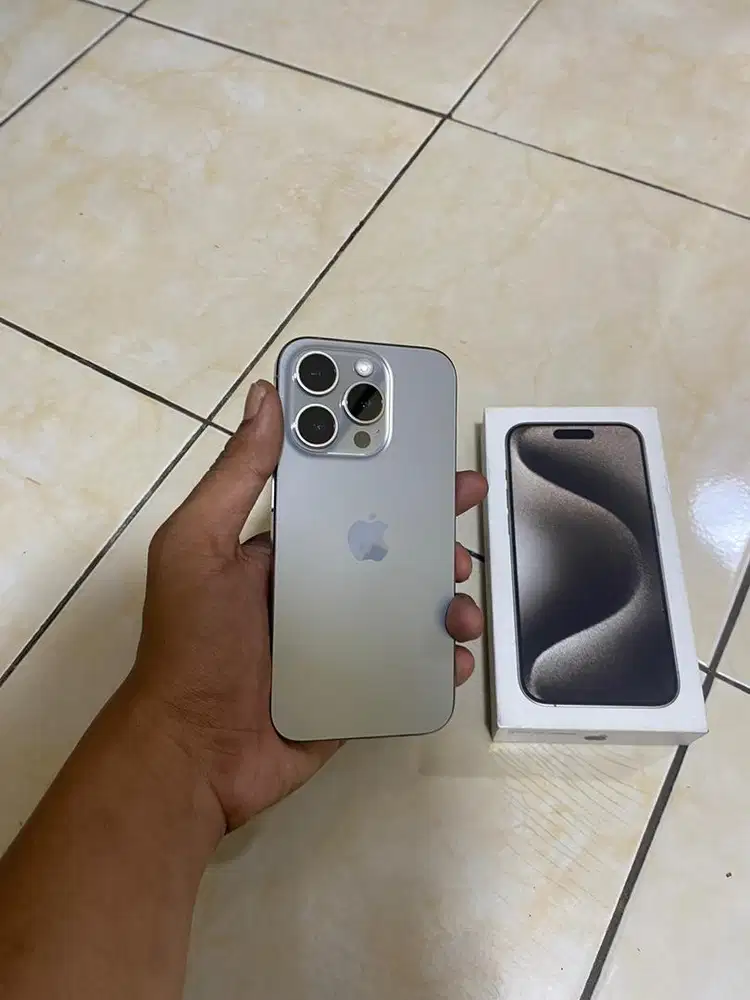 iPhone 15pro 128gb iBox