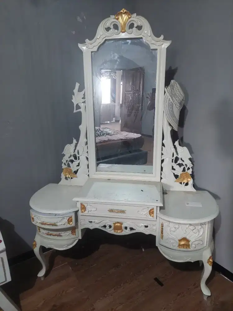 Meja Rias Kayu Ukir Asli Estetik
