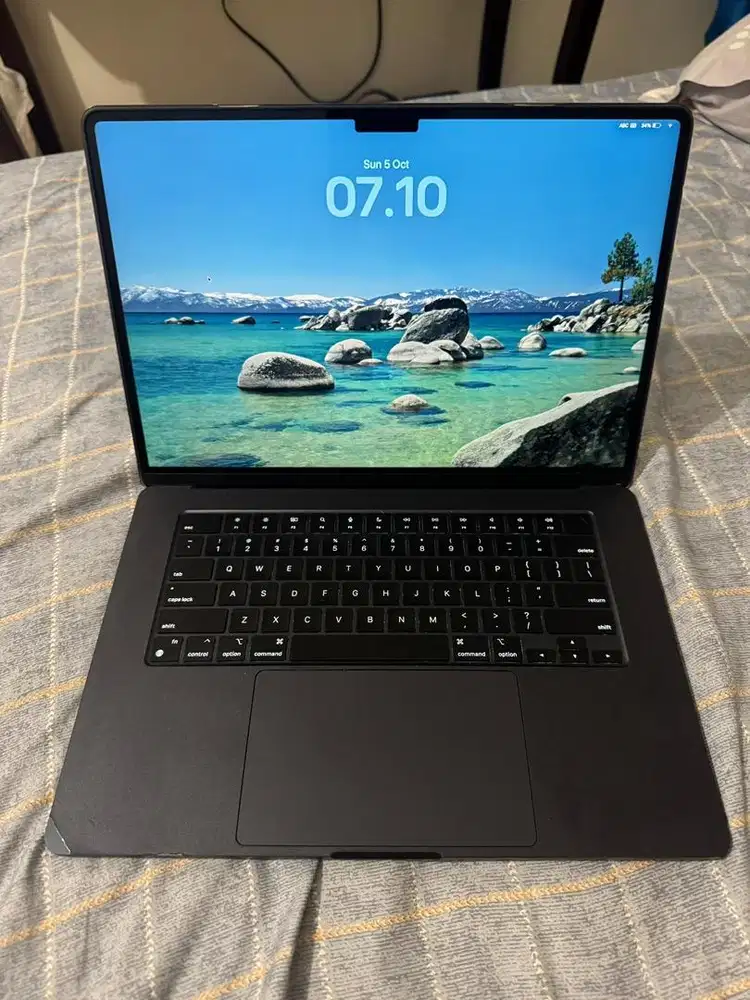 Macbook Air M2 15 Inch Resmi IBOX (8/256)