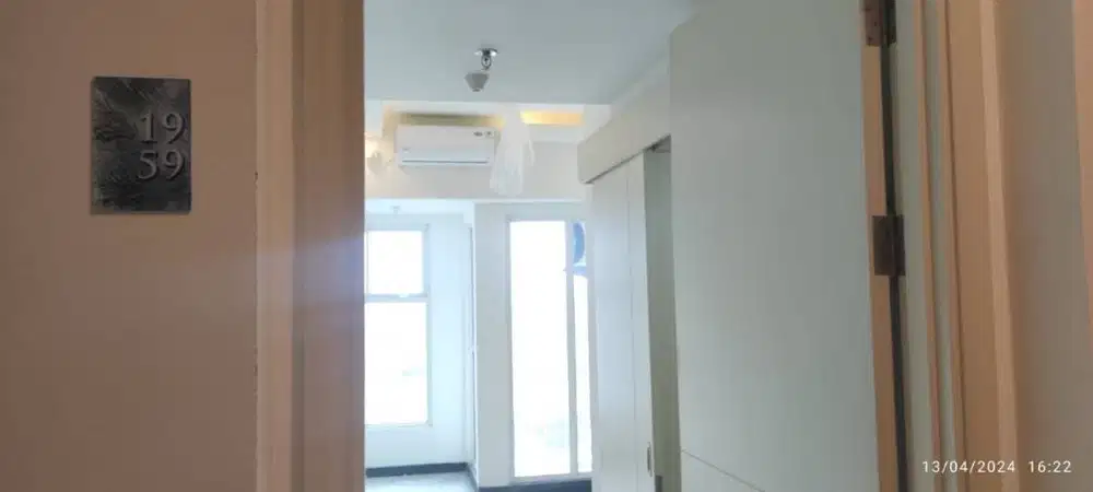 DISEWAKAN APARTEMEN AMOR PAKUWON CITY MALL LANTAI 19 KOSONGAN - AC