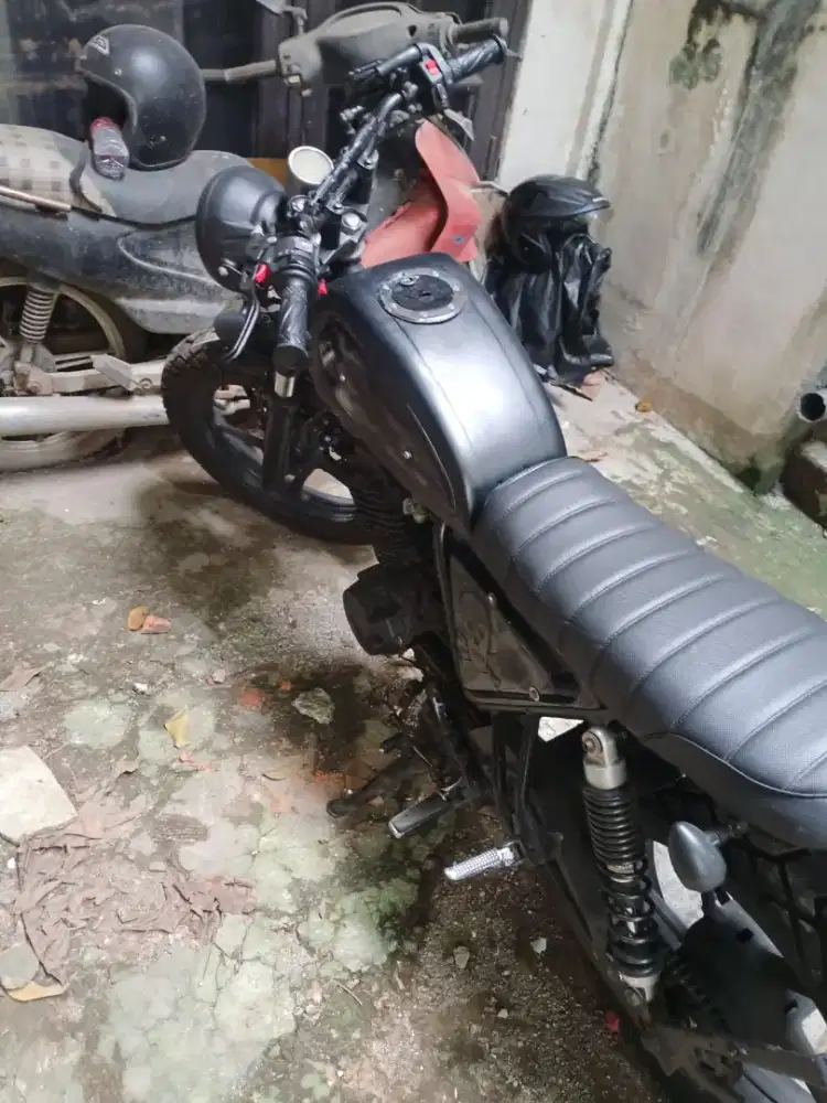 Motor costum basic Byson karbu 150cc