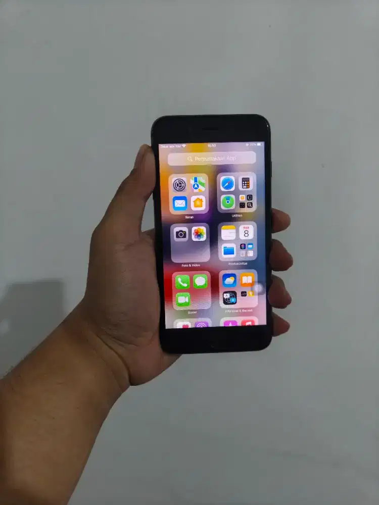 iPhone 8 Plus 64GB Space Grey Murah