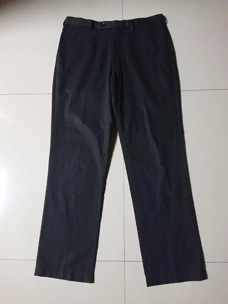 celana hitam uniqlo