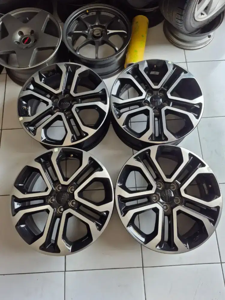 Velg orginal Jeep Compas Mopar R18 pcd 5×110 Lebar 7 et40...4pcs