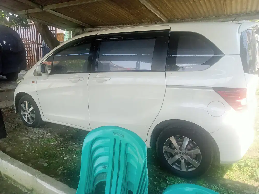 Honda Freed 2009 Bensin