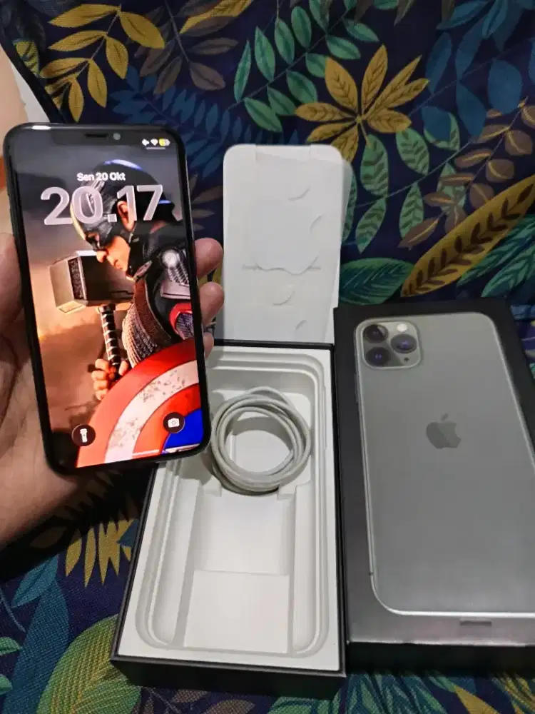 Iphone 11 64GB green x ibox mulus lengkap minus